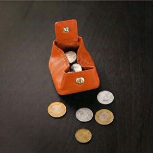 BB COIN HOLDER — Lifestyle Shot | Brown Bear Leather