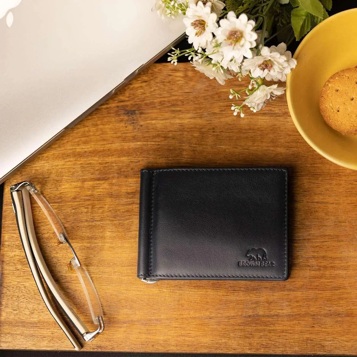 Custom Slim Minimalist Leather RFID Card Holder Wallet for Men