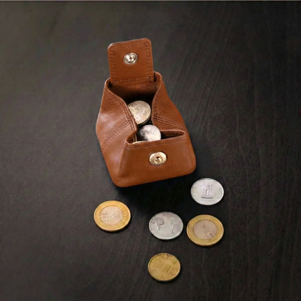 BB COIN HOLDER — Stitching Detail | Brown Bear Leather
