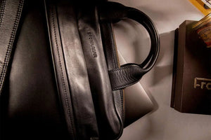Classic Laptop Bag in Genuine Leather - Brown Bear