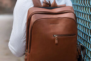 Classic Leather Backpack with front Pocket in Genuine Leather - Brown Bear
