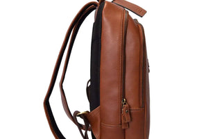 Classic Leather Backpack with front Pocket in Genuine Leather - Brown Bear