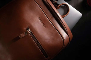 Classic Leather Backpack with front Pocket in Genuine Leather - Brown Bear