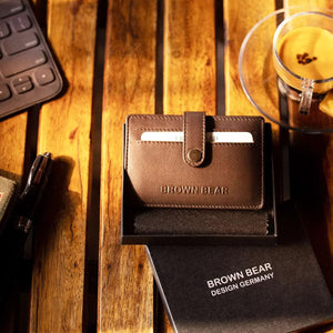 Grid Card Holder for 08 pieces in Genuine Leather - Brown Bear