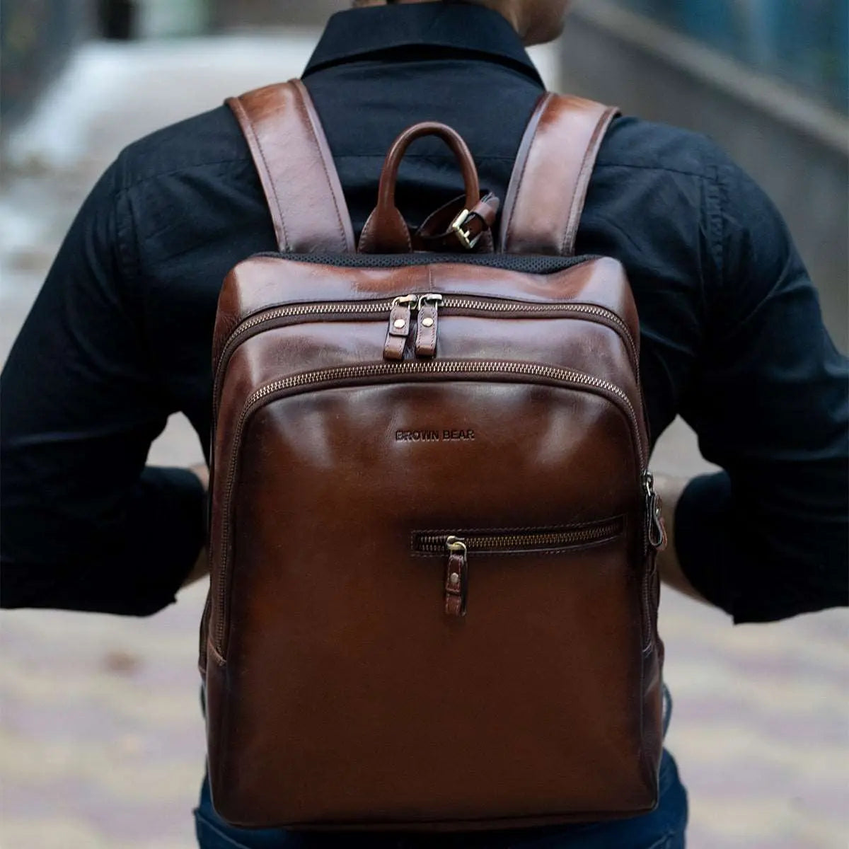 Leather Manhattan Backpack in Genuine Leather - Brown Bear