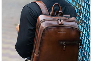 Leather Manhattan Backpack in Genuine Leather - Brown Bear
