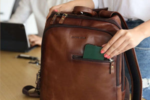 Leather Manhattan Backpack in Genuine Leather - Brown Bear