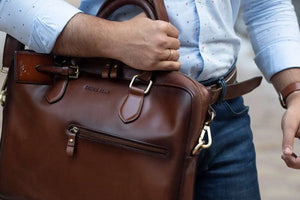 Leather Manhattan Laptop Bag in Genuine Leather - Brown Bear