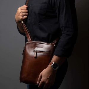 Manhattan Messenger Bag for I-Pad in Genuine Leather - Brown Bear