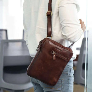 Manhattan Messenger Bag for I-Pad in Genuine Leather - Brown Bear