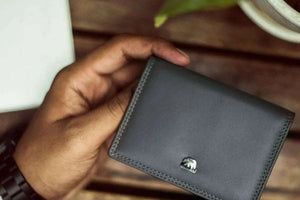 Multi piece Card Holder Wallet with Flap in Genuine Leather - Brown Bear