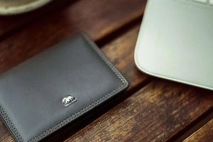 Multi piece Card Holder Wallet with Flap in Genuine Leather - Brown Bear