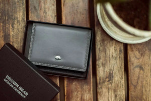 Multi piece Card Holder Wallet with Flap in Genuine Leather - Brown Bear