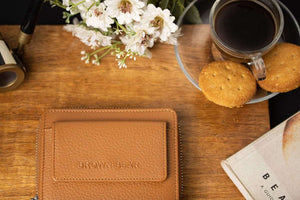 SP Lima Sleek Women’s Wallet with a Pocket Outside in Genuine Leather - Brown Bear
